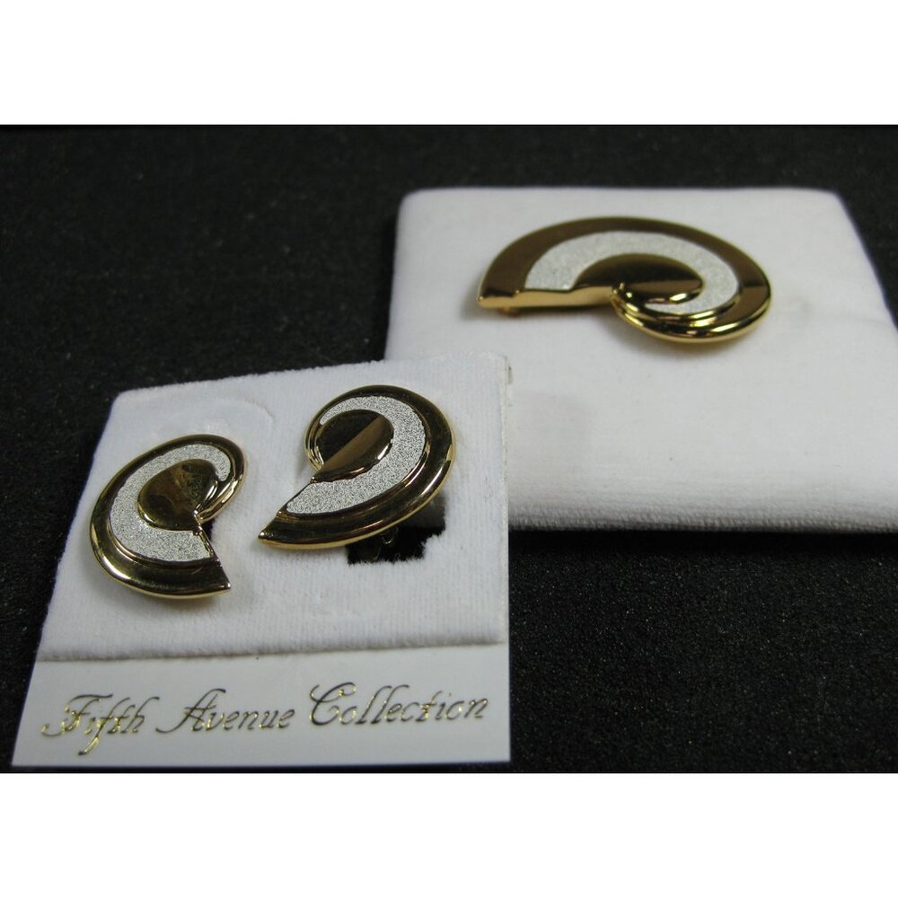 Butler Fifth Avenue Collection FAC Semi Parure Earrings & Brooch White & Gold